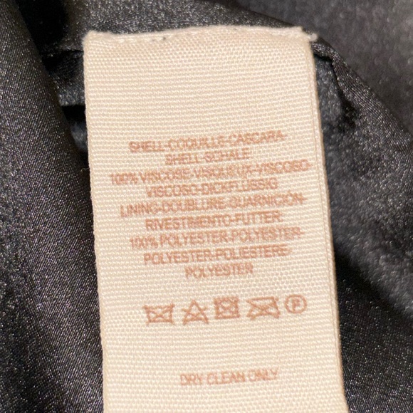 🌺FREE PEOPLE🌺SATIN EMBROIDERED BELTED KIMONO🌺🌺🌺 - Picture 3 of 3